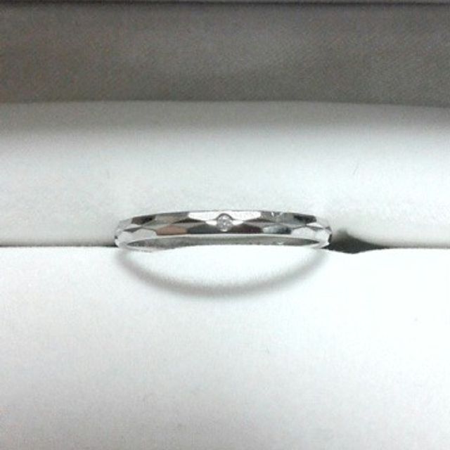 【Timeless ones Lovers(タイムレスワンズラバーズ)の口コミ】 店舗にて見せてもらい即決しました。「細身である」「着けていて気になら…