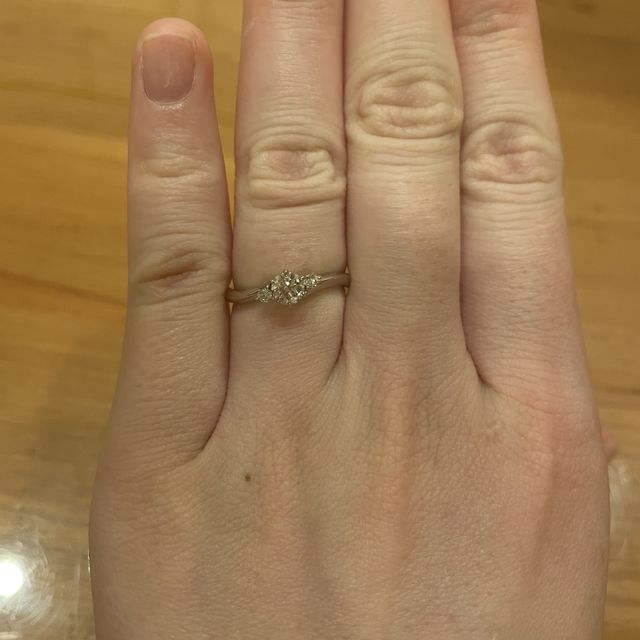 【銀座ダイヤモンドシライシの口コミ】 プロポーズ時にダイヤモンドのみ購入し、あとからデザインを決めました。…