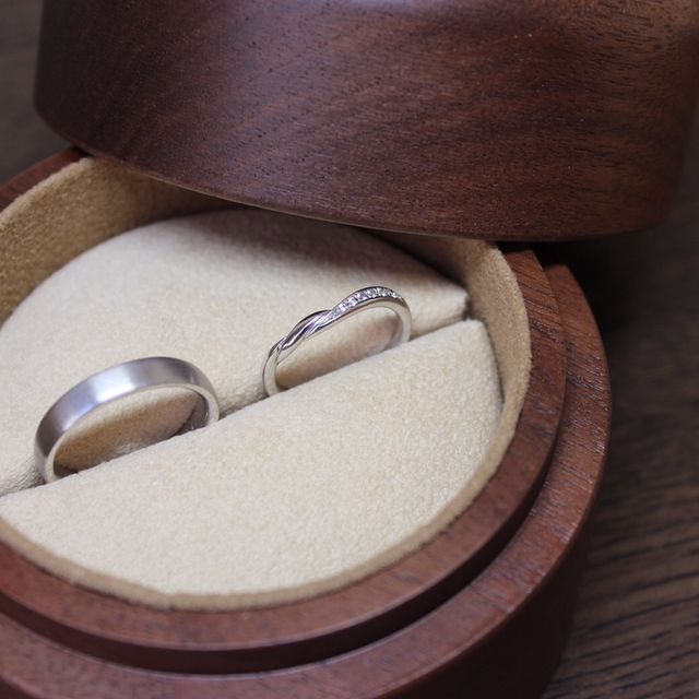 【COLANY(コラニー)の口コミ】 色々悩んだあげく、コラニーに決めました。
デザインと、輝き、値段もちょ…