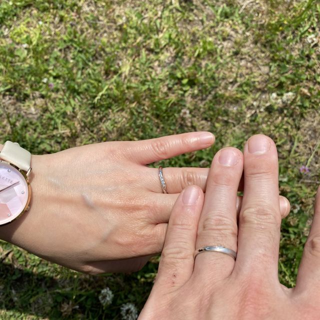 【銀座ダイヤモンドシライシの口コミ】 デザインやパートナーの分も含めた価格帯
パートナーの指輪と似たフォルム…