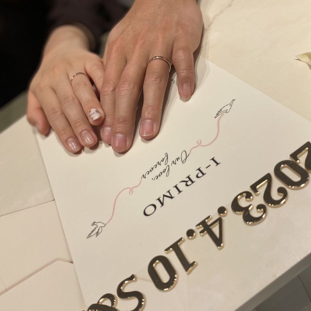 【アイプリモ(I-PRIMO)の口コミ】 100種類くらいあるデザインの中から
2人の指の形に合ってる形と、
付け心…