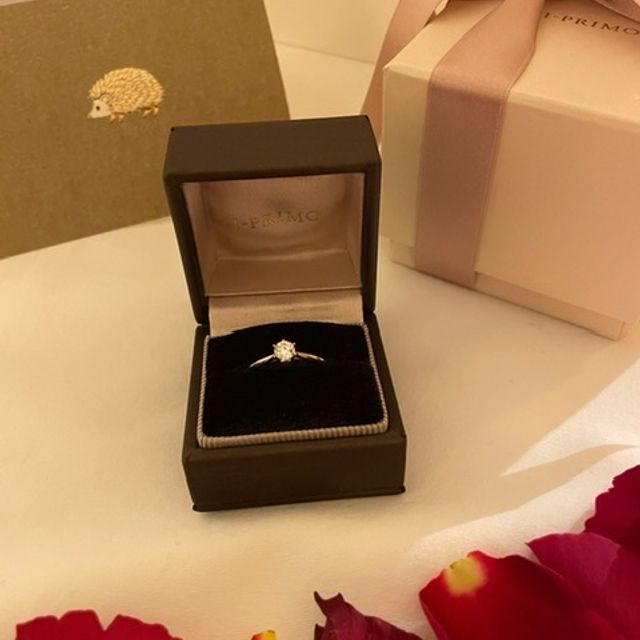 【アイプリモ(I-PRIMO)の口コミ】 いくつかの種類を見せていただく中で、王道ではありますが、シンプルなデ…