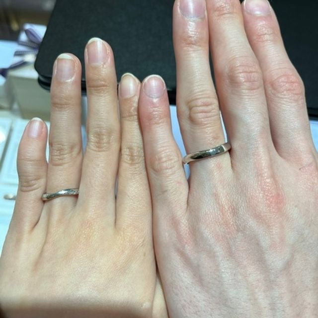 【俄(にわか)の口コミ】 シンプルかつ人と被らないデザインをら探していました。ニワカさんはシン…