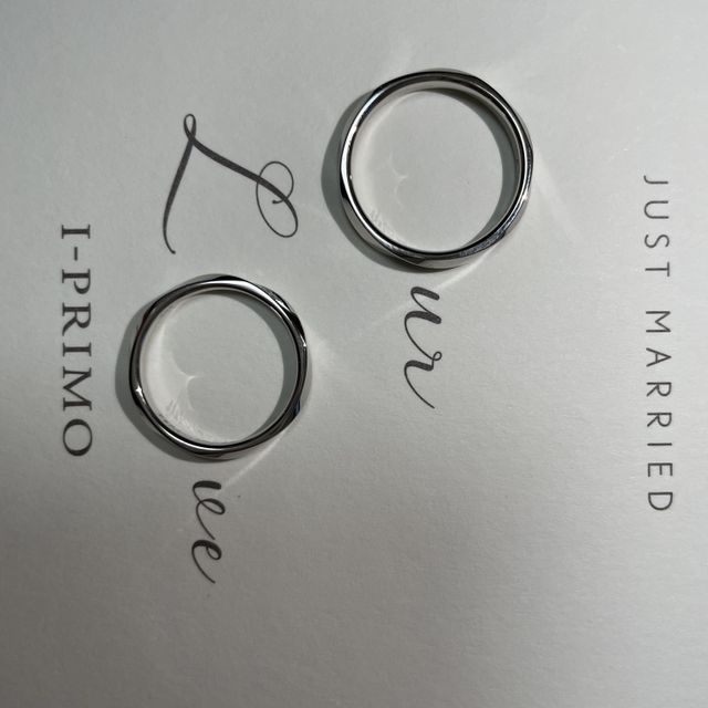 【アイプリモ(I-PRIMO)の口コミ】 女性の方はダイヤがついてますが回して着用する事でシーンによってイメー…