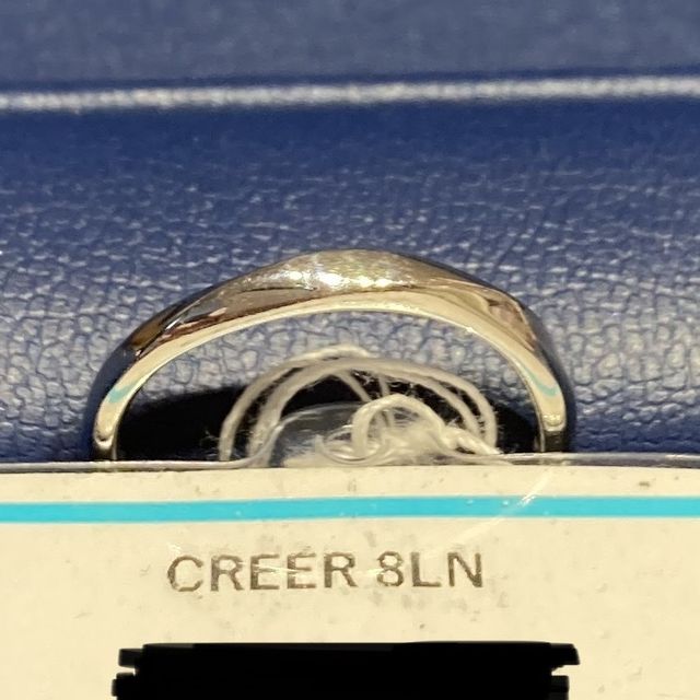 【銀座ダイヤモンドシライシの口コミ】 シンプルかつ少しデザイン性のあるものを探していました。掲載した指輪は…