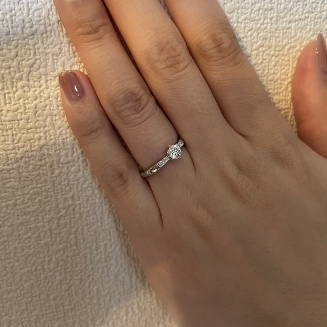 【アイプリモ(I-PRIMO)の口コミ】 シンプルなデザインが良かったです。たくさんの種類があり、どのリングを…