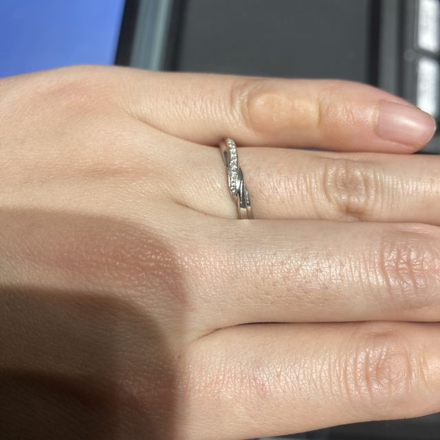 【エクセルコダイヤモンド(EXELCO DIAMOND)の口コミ】 結婚指輪にとても悩み最終的に5店舗くらい巡りましたが、ここのブランドの…