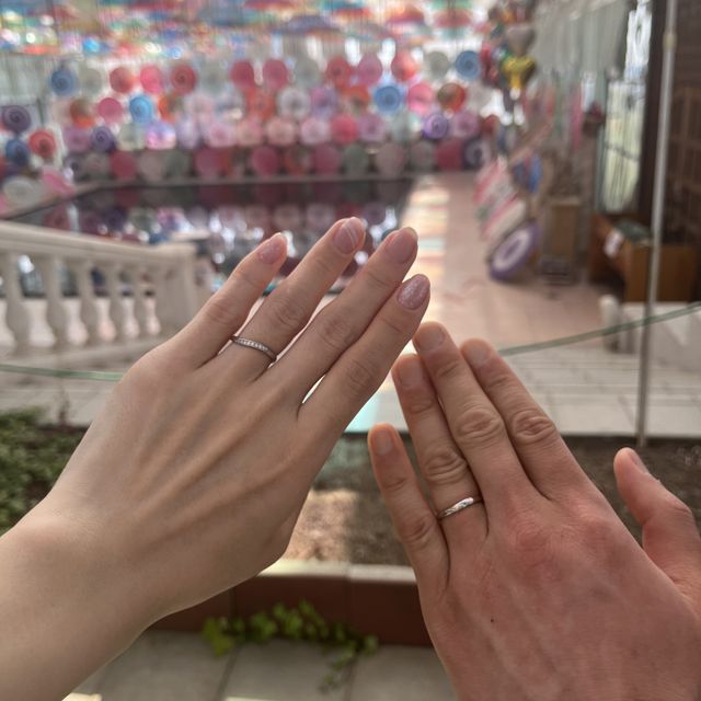 【俄(にわか)の口コミ】 ダイアモンドがウェーブになっているデザインの物にしたかったので、色ん…