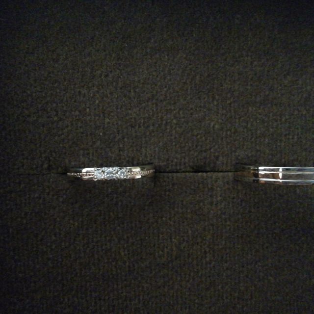 【MAGICO&Dec.(マージコアンドデコ)の口コミ】 プラチナとピンクゴールドのコンビで、ダイヤとミル打ちの入ったものを探…