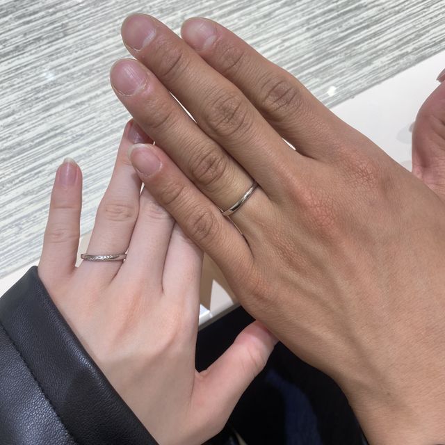 【TRECENTI(トレセンテ)の口コミ】 彼も私も仕事柄指輪の取り外しが多いため、取り外しやすい指輪であったこ…