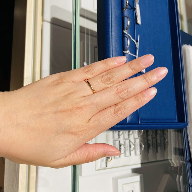 【銀座ダイヤモンドシライシの口コミ】 デザインを優先して選びました。
ブランド店３店舗周り、じっくりと考えま…