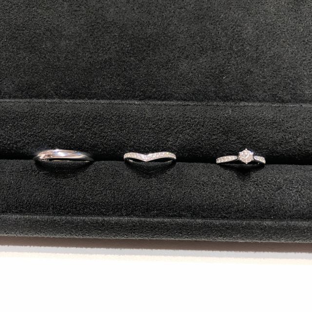 【BRILLIANCE+(ブリリアンスプラス)の口コミ】 指輪のデザインが素敵で、キラキラ華やかなのが決め手でした。また、婚約…