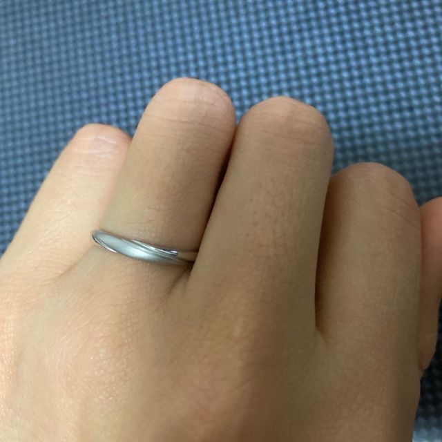 【4℃ BRIDAL(ヨンドシーブライダル)の口コミ】 ストレートとウェーブの両方の形を試着させて頂いて、私個人的にはウェー…