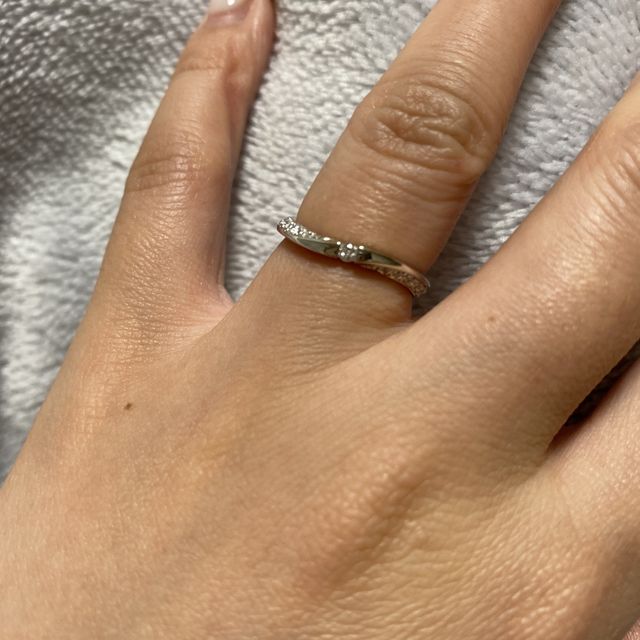 【PORTADA(ポルターダ)の口コミ】 プロポーズの際、婚約指輪はいらないと言ってあったので結婚指輪はダイヤ…