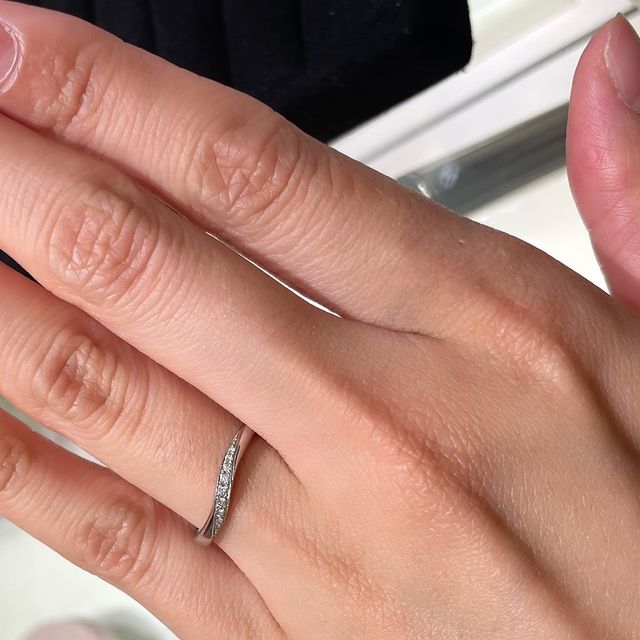 【TRECENTI(トレセンテ)の口コミ】 
・ダイヤがたくさんついているもの
・付け心地
・派手すぎない可愛さ

が…