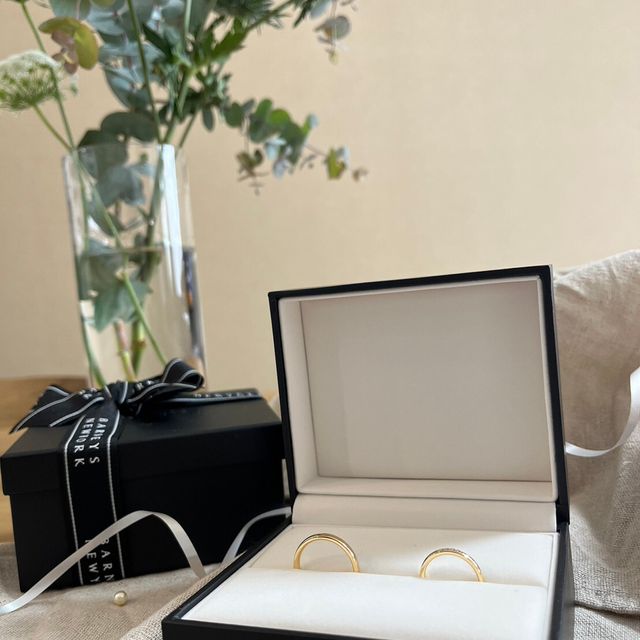 【Joie de treat.(ジョア・ドゥ・トリート)の口コミ】 スタッフの方の対応と指輪のデザインや作り方もしっかりしていたことです…