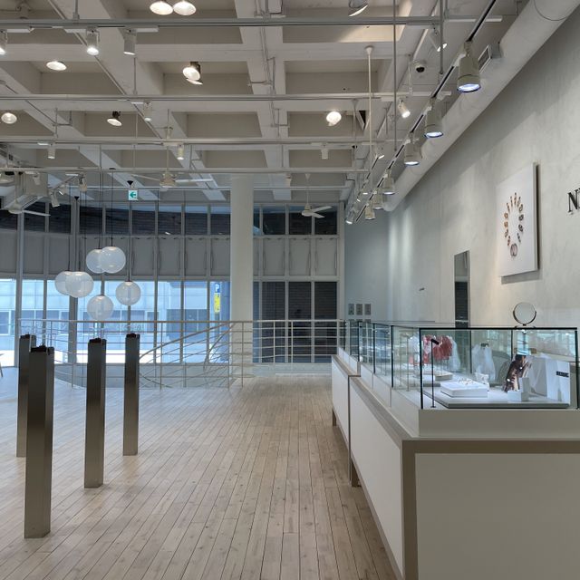 【BIJOUPIKO(ビジュピコ)の口コミ】 色々なデザイン、ブランドを取り扱っているというのもあり、様々なデザイ…