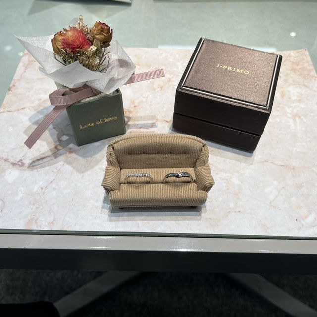 【アイプリモ(I-PRIMO)の口コミ】 婚約指輪を買わない分、結婚指輪に力を入れることを2人で決めて特に重視し…