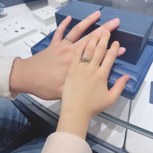 【銀座ダイヤモンドシライシの口コミ】 指輪のデザインが可愛かったから。初めは大きいダイヤの着いた指輪が欲し…