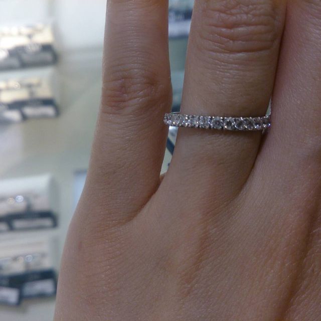 【QDMの口コミ】 シンプルなハーフエタニティのゴールドを婚約指輪として探していました。
…