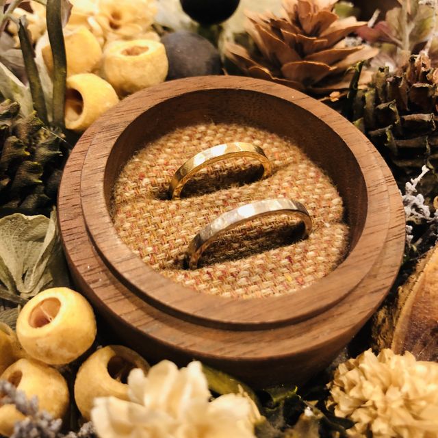 【鎌倉彫金工房の口コミ】 悩むところとしては、金属、デザイン、サイズの3点です。
金属はプラチナ…