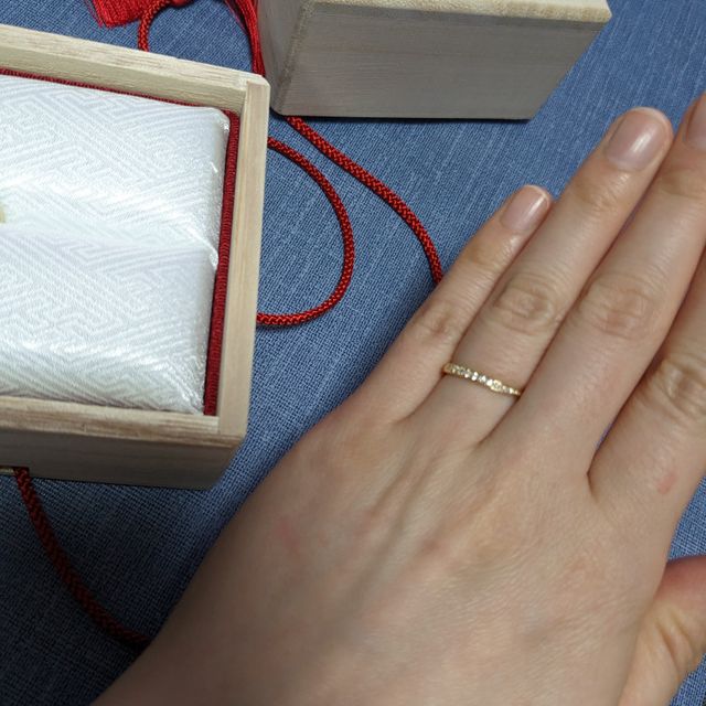 【TOMOE(トモエ)の口コミ】 デザイン、指輪ひとつひとつへの意味や想いに素敵なだなぁと考えさせられ…