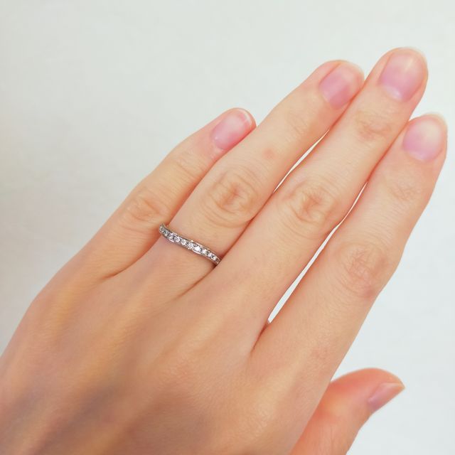 【アイプリモ(I-PRIMO)の口コミ】 結婚指輪はハーフエタニティで探していた。
指輪は外さずに24時間つけるこ…