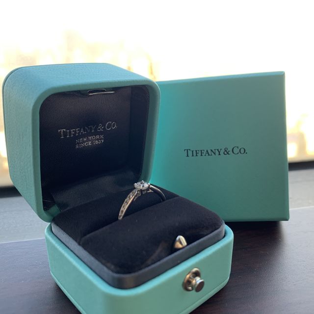【ティファニー(Tiffany & Co.)の口コミ】 夫婦共にTiffany&Coが好きで、お互いに誕生日などでプレゼントをする…