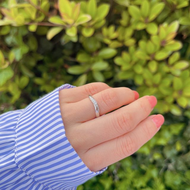 【4℃ BRIDAL(ヨンドシーブライダル)の口コミ】 デザインがたくさんあり自分好みのデザインを選ぶことができ、いろいろ試…