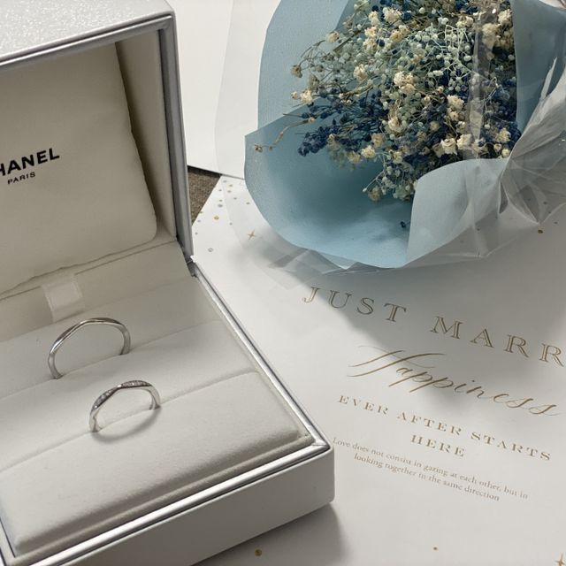 【シャネル(CHANEL)の口コミ】 シンプルなデザインが希望でした。カメリアリングは、細くてシンプルなデ…