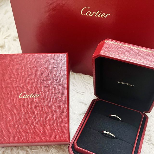 【カルティエ(Cartier)の口コミ】 指輪の一番の決め手は、ブランドでした。カルティエの結婚指輪に憧れがあ…