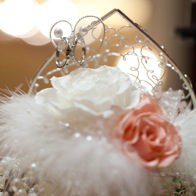 【LUZIR(ルジール)の口コミ】 指が長く見えるカーブしたデザインと上品に並んだダイヤモンドが決め手で…