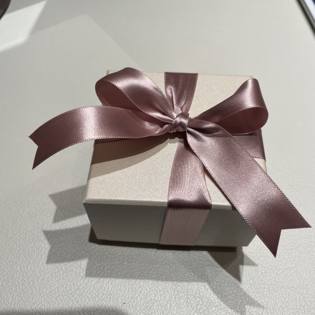 【アイプリモ(I-PRIMO)の口コミ】 婚約指輪のデザインやダイヤモンドが3店舗見た中で一番気に入ったというこ…