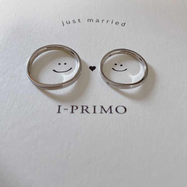 【アイプリモ(I-PRIMO)の口コミ】 写真で見たときは違うデザインのを考えていたが、実際に本物を見て、デザ…