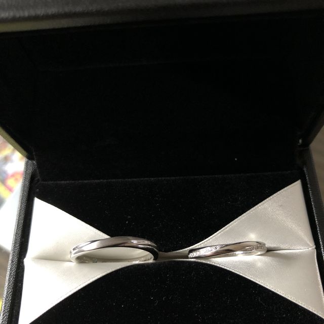 【エクセルコダイヤモンド(EXELCO DIAMOND)の口コミ】 2人で同じデザインで気に入ったデザインだったから。
ブランドイメージも…