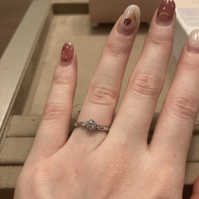 【BRIDGE(ブリッジ)の口コミ】 キュートなものからエレガントなものまで、たくさん種類がありました。
婚…