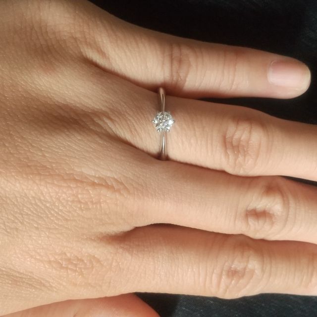 【エクセルコダイヤモンド(EXELCO DIAMOND)の口コミ】 接客してくれた方が丁寧で、気持ちよく検討できました。
ダイヤモンドの質…