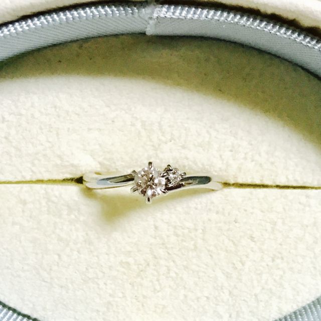 【canal4℃(カナルヨンドシー)の口コミ】 金額、デザイン、ブランドを重視して選びました。
もともと4℃が好きで、ca…