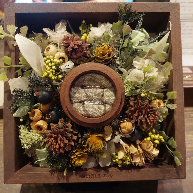 【鎌倉彫金工房の口コミ】 ふたりで協力して指輪が手作りできるところ。一点ものの指輪が作れるとこ…