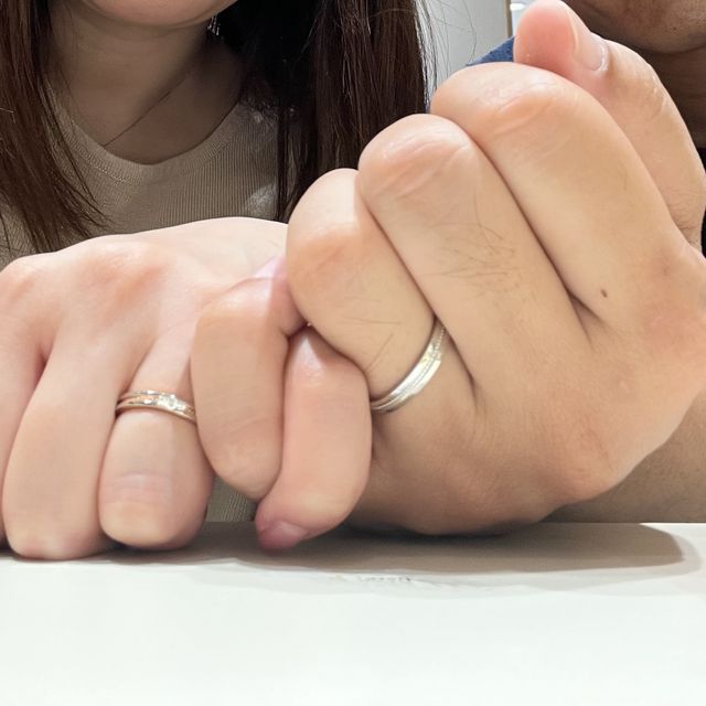 【アイプリモ(I-PRIMO)の口コミ】 デザインに一目惚れしました！真ん中に溝があるので汚れが溜まるのが心配…