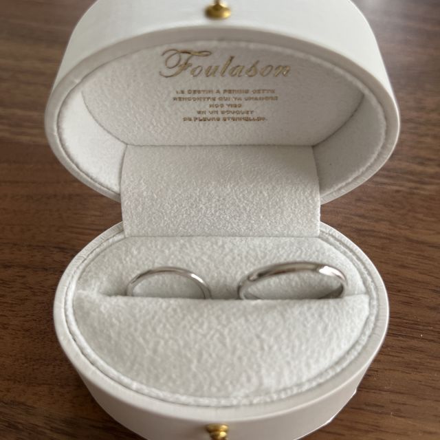 【Foulason(フレゾン)の口コミ】 素材がプラチナであること
シンプルで長くつけられそうなデザインであるこ…