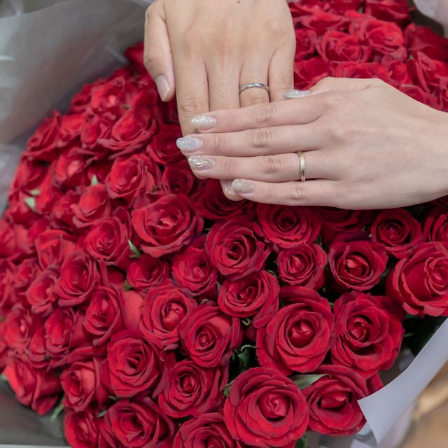 【銀座ダイヤモンドシライシの口コミ】 ゴールドとシルバーのコンビネーションリングがとっても可愛かったのとダ…