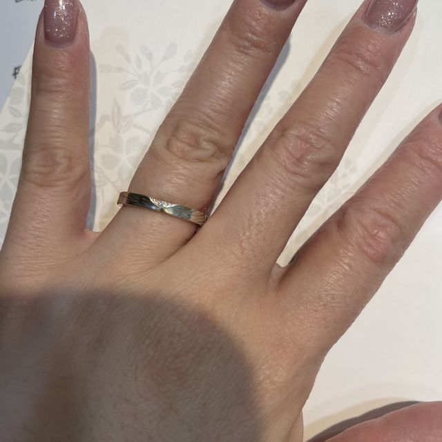 【杢目金屋(もくめがねや)の口コミ】 使いやすいデザインで、ものすごく木目が出るかと思いましたが、自然でし…