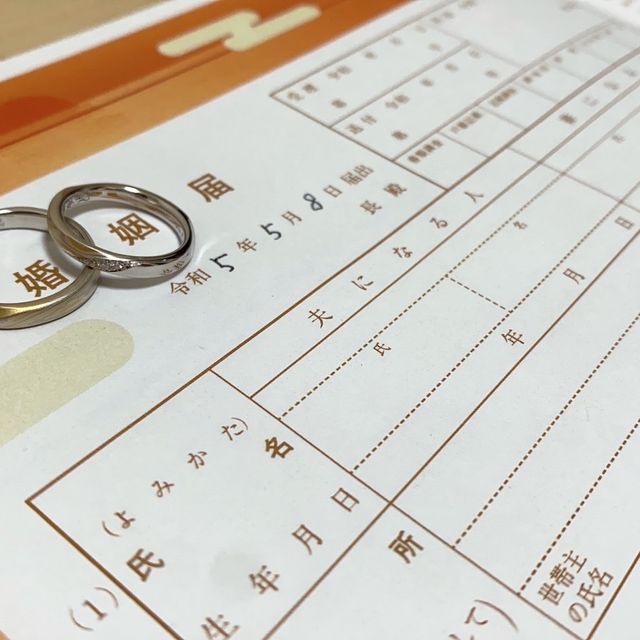 【ケイウノ ブライダル(K.UNO BRIDAL)の口コミ】 他にはないデザインだからです。2人の出会いからやどんなデザインが良いの…