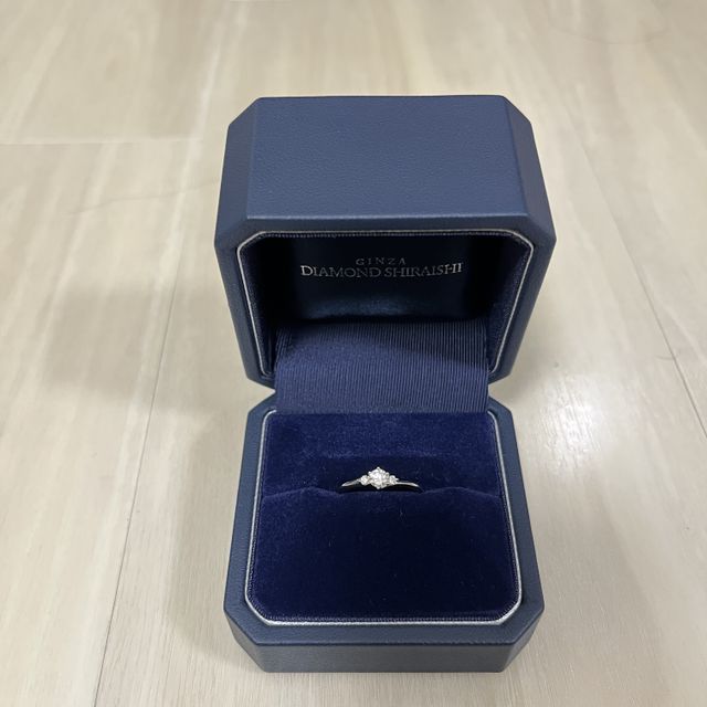 【銀座ダイヤモンドシライシの口コミ】 デザインが自分の希望通りにセミオーダーできたことがとても嬉しかった。…