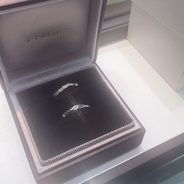 【アイプリモ(I-PRIMO)の口コミ】 デザインが1番の決めてです。キラキラ自分からも周りからも見えるのでその…