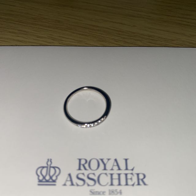【ROYAL ASSCHER(ロイヤル・アッシャー)の口コミ】 元々広告などで他のブランドが気になっていて来店しました。そのブランド…