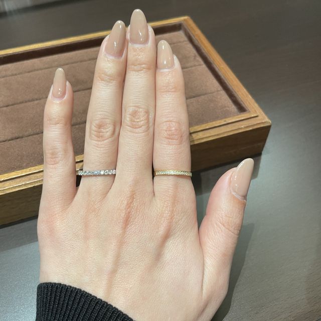 【TANZO.(鍛造指輪)の口コミ】 エタニティリングで探していました。試着したのはエタニティの爪留リング…