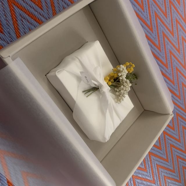 【mina.jewelry(ミナジュエリー)の口コミ】 元々指輪が大好きなので、他の指輪とつけてもデザインが浮かない、シンプ…