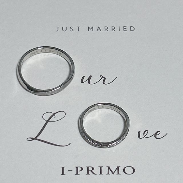 【アイプリモ(I-PRIMO)の口コミ】 婚約指輪が縦型のエメラルドカットだったので　重ね付けしても地味になら…